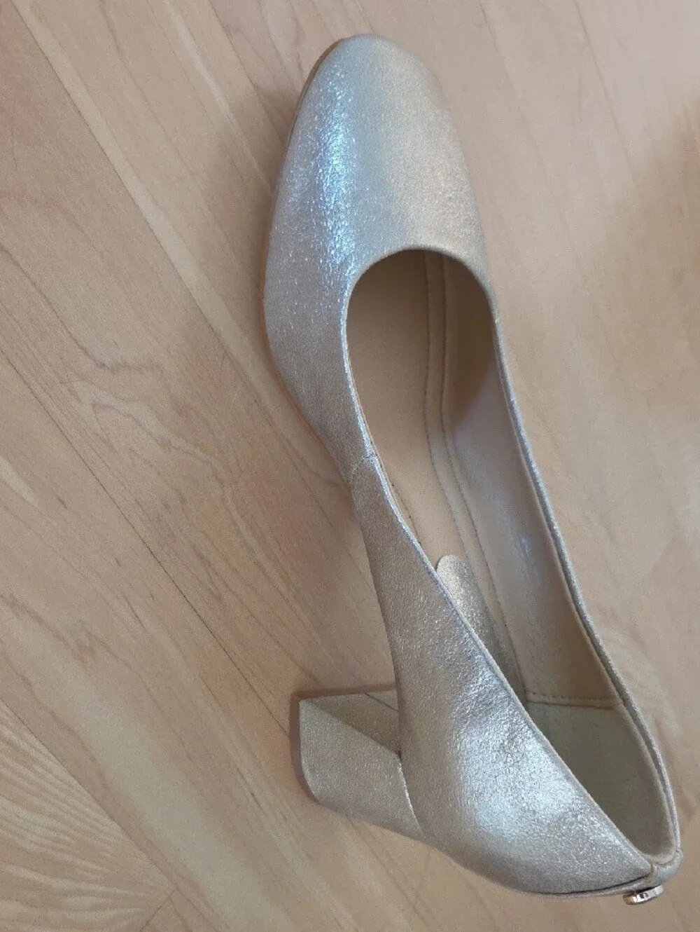 Donald J. Pliner Goodwyn Block Heel Pump NEW Size 7